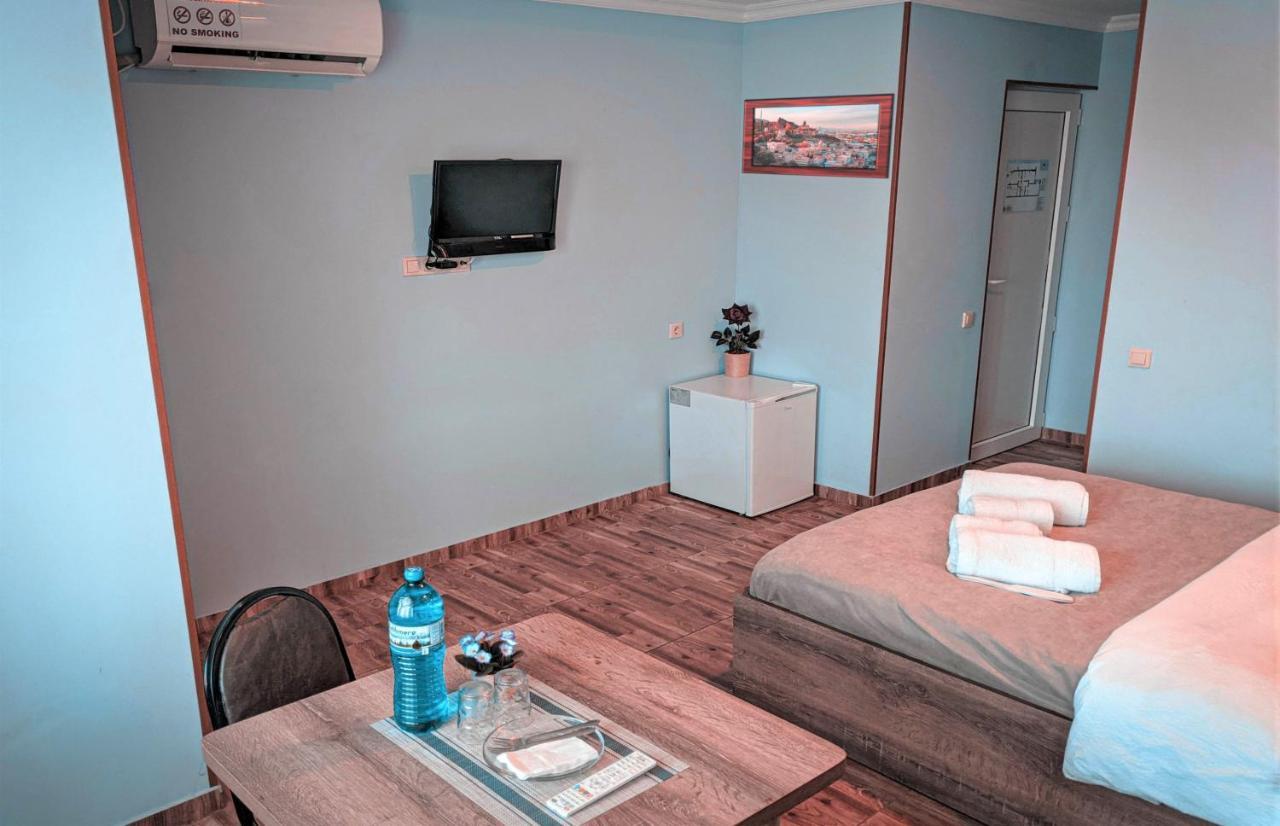 Tbilisi Airport Hotel - Atu 외부 사진