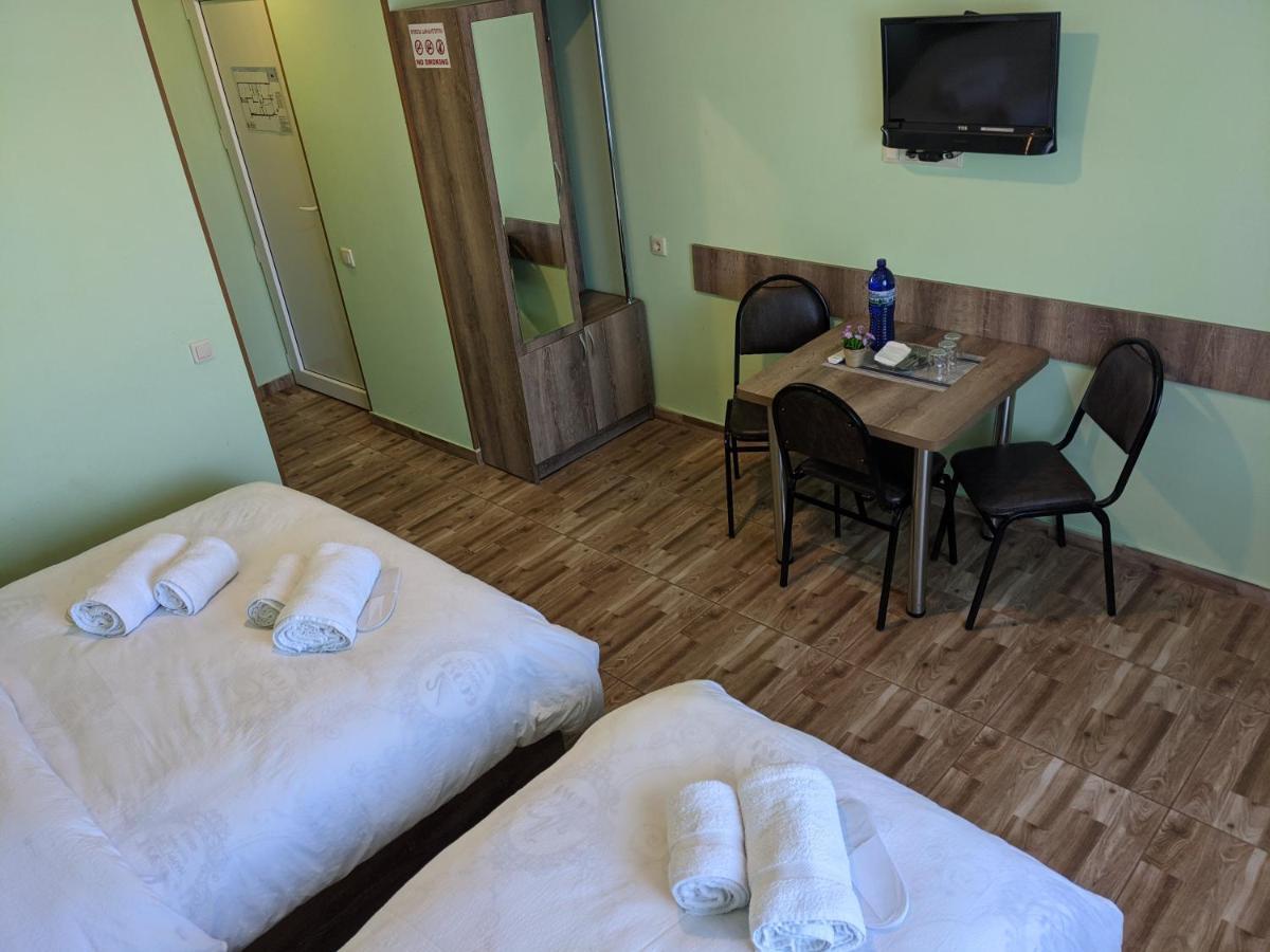 Tbilisi Airport Hotel - Atu 외부 사진